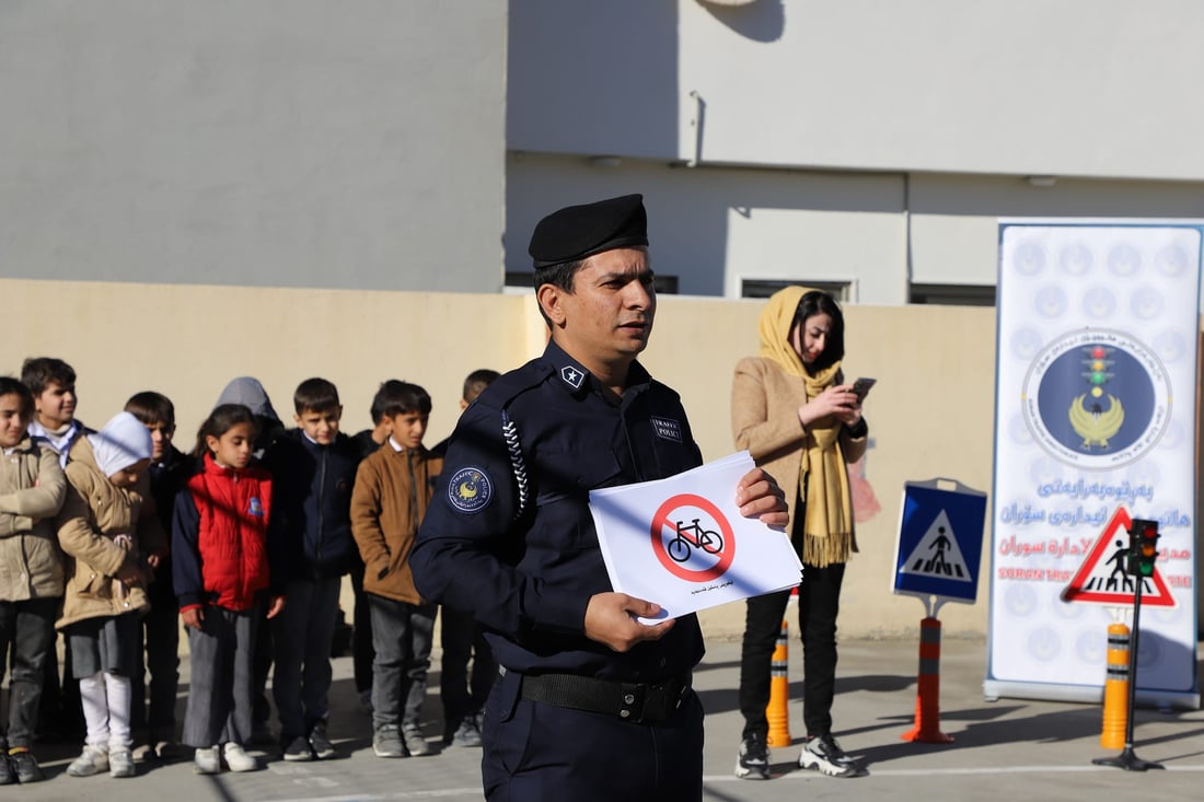 هاتوچۆی سۆران منداڵان فێری هێماکانی هاتوچۆ دەکات