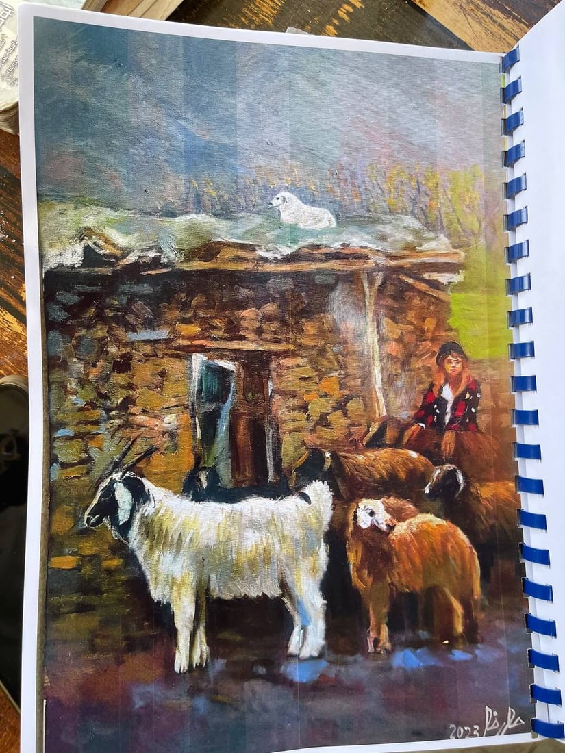 الفنان الذي اكتشفه وفد من ليبيا.. جلسة بين لوحات “صالح” في أصغر أزقة بعقوبة (صور)