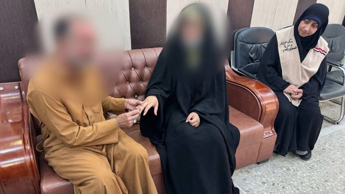 شرطة النجف تنقذ فتاة من الانتحار وتبادر بتزويجها (صور)