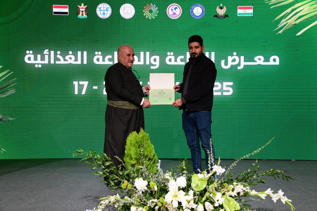 هەشت رێکخراو و شوێن رێزلێنانیان پێشکەشی شێخ جەمالی کربچنە کرد