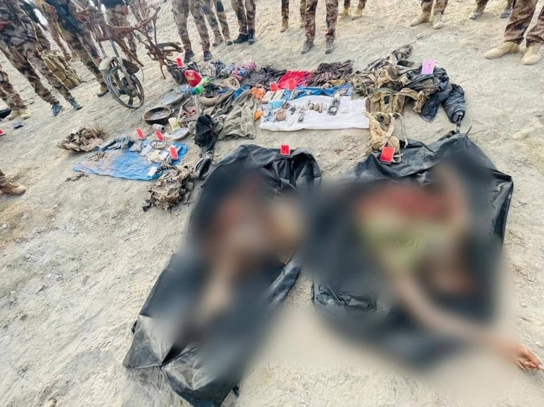 “فريق دراجات” لداعش يدفن تحت صخور حمرين.. بغارة جوية (صور)