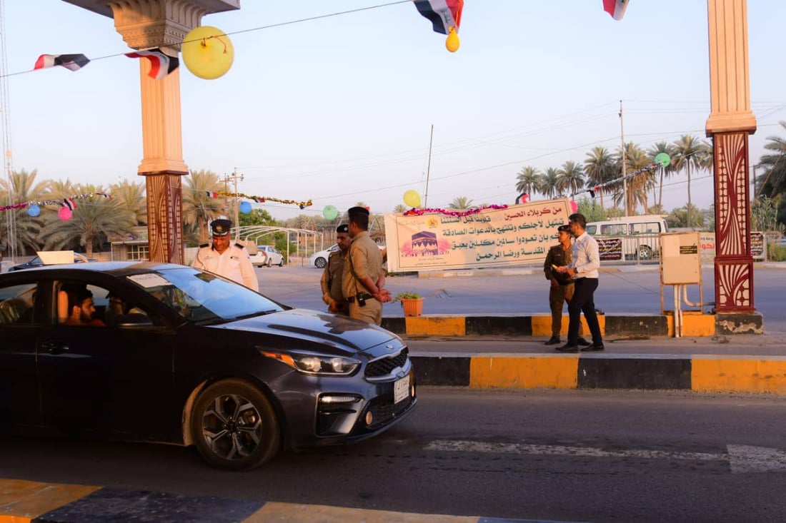 “نستودعك أحبتنا المتوجهين لبيتك”.. كربلاء تودع الحجاج بالزينة والدعاء (صور)
