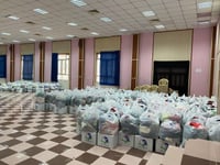 لە دەربەندیخان جلوبەرگ و خۆراک دەدرێت بە هەژاران