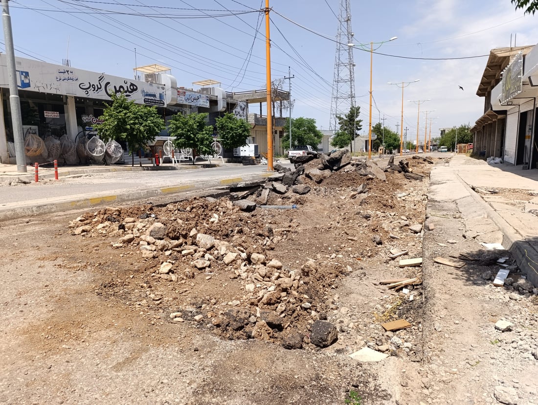 شه‌قامى به‌رده‌م نەخۆشخانەی عەنەب هێشتا داخراوە