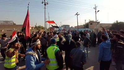 الاحتجاج ضد مدير بلدية الهوير متواصل.. ومطالبات بتدخل العيداني (صور)