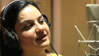 لە رۆژى ڤالانتاین ئەمەل سەعید کوردە سوپرایزی بۆ گەنجان هەیە