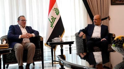 وزير الدفاع يخطئ في اسم وصفة القائم بأعمال السفارة الأميركية ببغداد