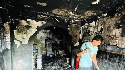 حريق يلتهم “مطيبات الشيف مرتضى” وسط بعقوبة والخسائر بالملايين (صور)