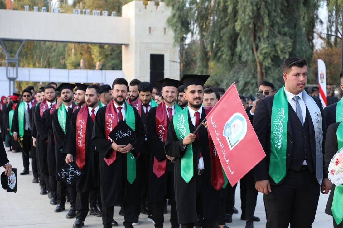 الحدباء تخرّج دفعة “النهوض” في ذكرى الـ30 لتأسيس الكلية.. صور من حفل الغابات