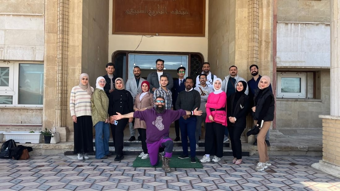 صور: فتيات البصرة ينافسن الرجال في “الإرشاد السياحي” وفريق تدريب خاص من الموصل