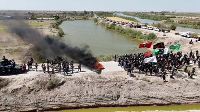 فيديو جديد يظهر أول لحظة لمعركة الحجارة شمال البصرة وإصابة ضابط كبير