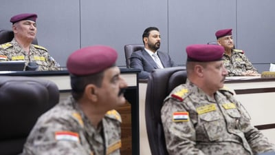 الزيدي يوجه القوات المسلحة بإحباط أي محاولة استهداف لدول الجوار