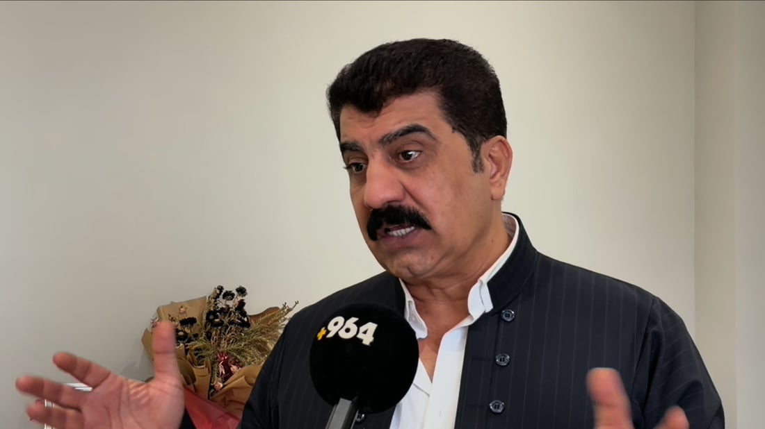 عادل هەورامی هەشت بەرهەمی لە رێیە