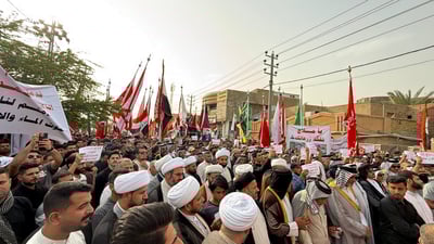 “العيداني لا يسمع شمال البصرة”.. حراك المدينة يجدد الاحتجاج ويهدد بالتصعيد (صور)