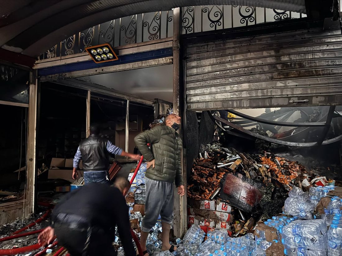 Firefighters extinguish market blaze in Kut to avert commercial disaster