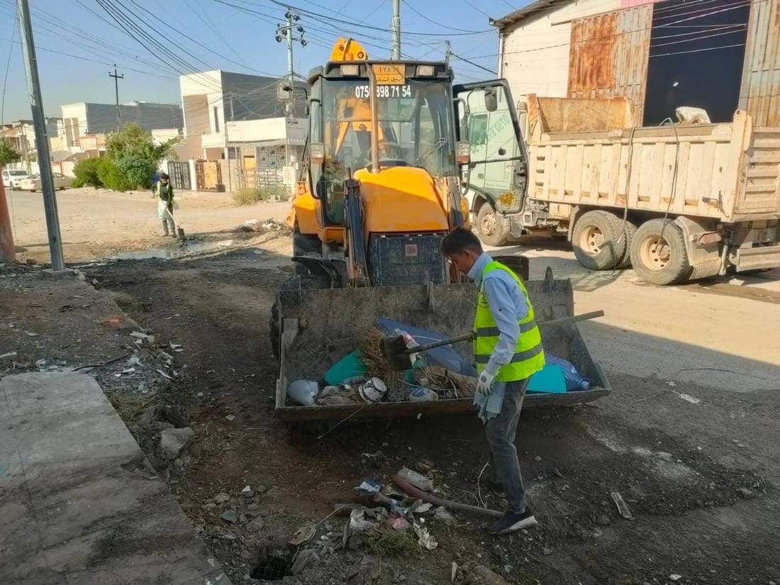 ژینگەپارێزانی بەحرکە 50 تۆن خۆڵ و خاشاکیان لە ناوچەی پیشەسازی کۆکردەوە