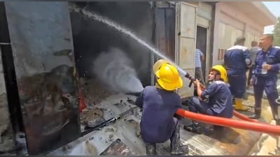 اندلاع حريق ضخم في محل لبيع البنزين بديالى دون تسجيل خسائر بشرية