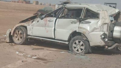 مصرع سيدة وابنتها وإصابة الأب في حادث سير غرب الرمادي