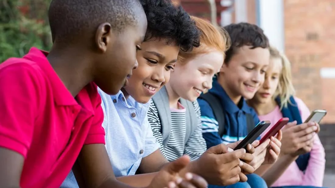 بەکارهێنانى تۆڕەکۆمەڵایەتییەکان لە مێردمنداڵان سنوردار دەکرێت