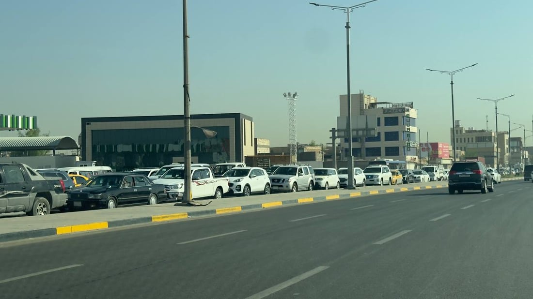 شوارع البصرة لا تتسع لموجة السيارات الصباحية.. 3 أسباب للازدحام (صور)