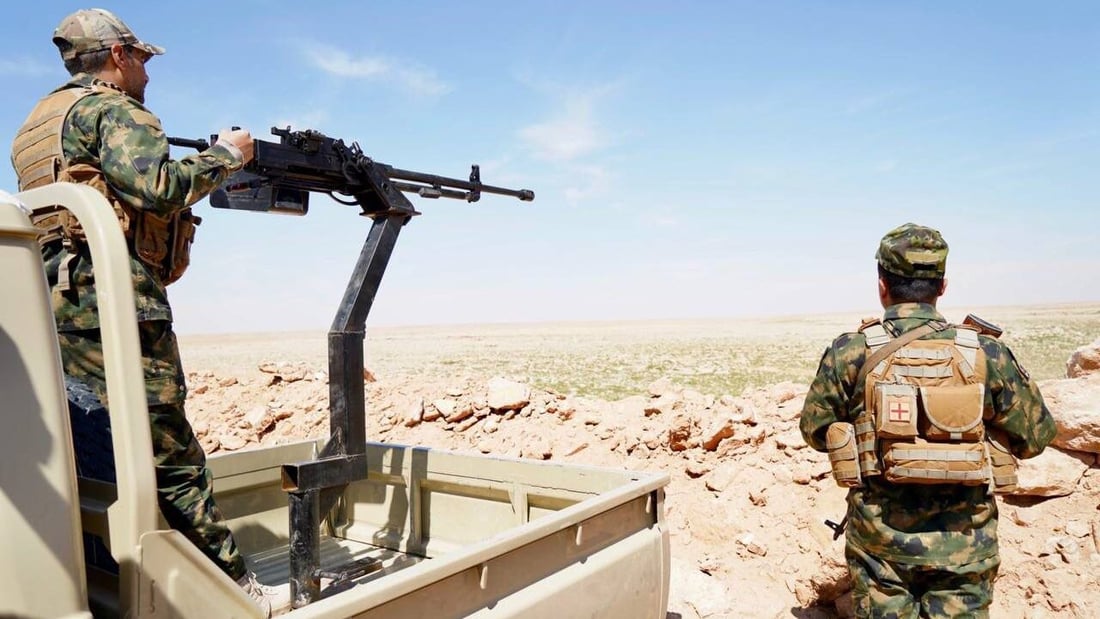 الحشد الشعبي يعزز انتشاره على الحدود مع سوريا