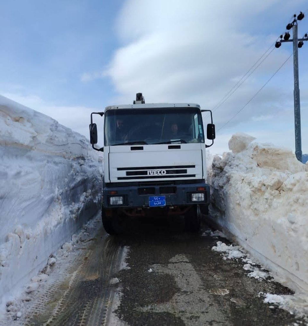 لە شارباژێر بەفر و باوبۆران 60 عەمودی خست