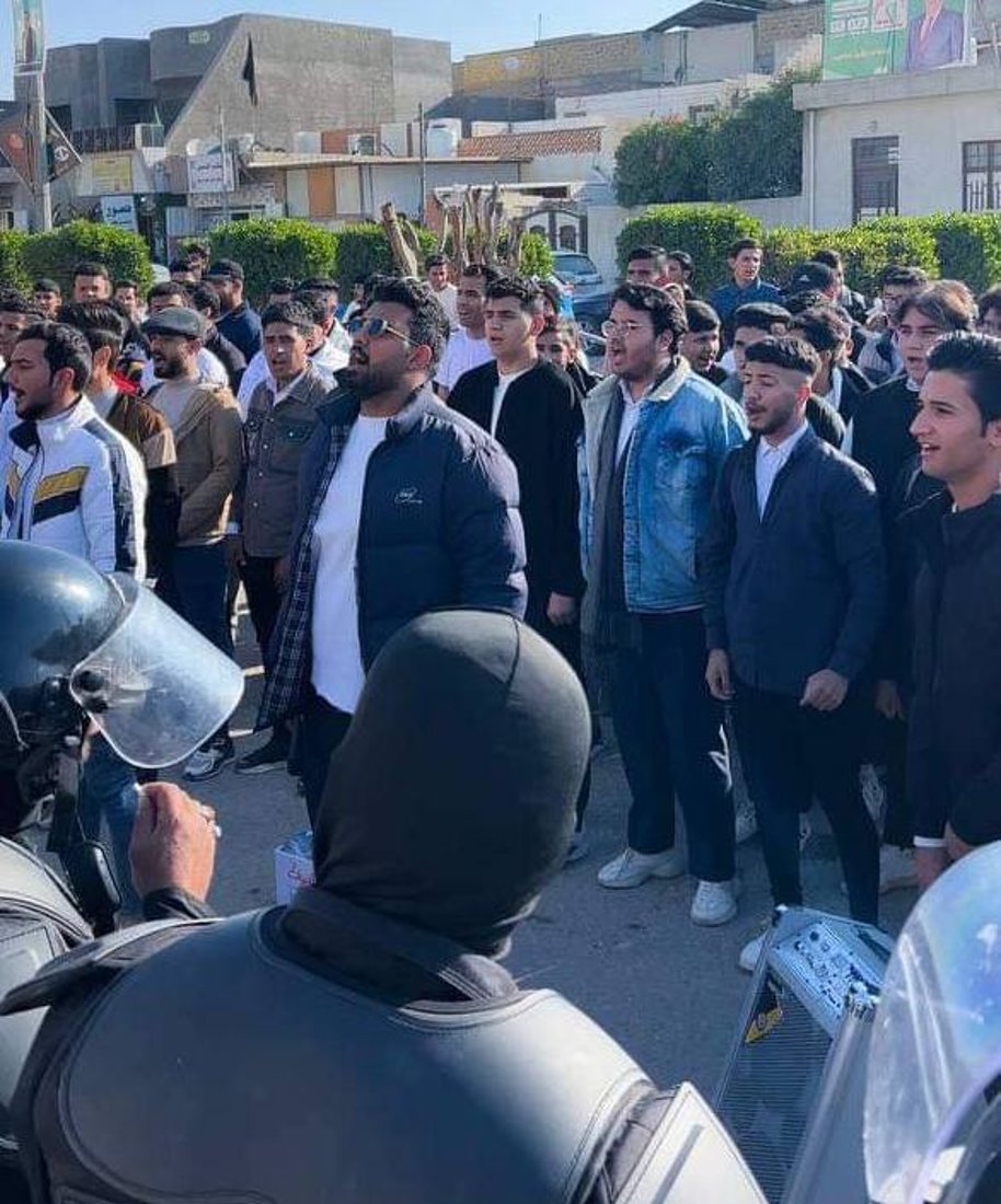 ستسقط البناية على رؤوسنا.. طلبة معهد الفنون في الكوت غاضبون من تجاهل التربية