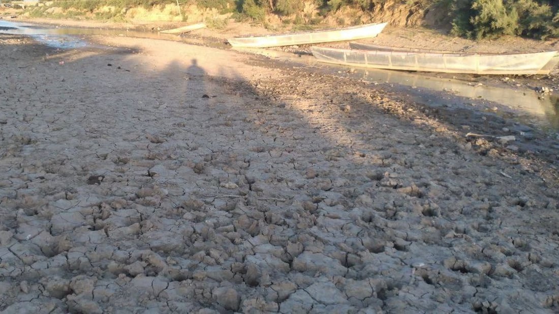 ميسان: “مشاحيف” بلا ماء في نهر “أم الطوس” وعوائل “بني هاشم” ستهاجر (صور)