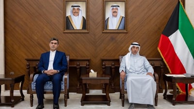 الكويت تطرد دبلوماسيي إيران بعد جرح العشرات في قصف الحرس الثوري