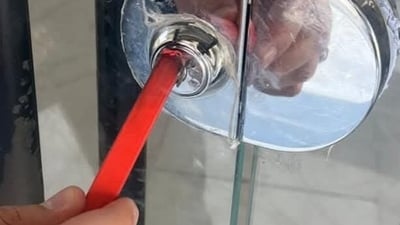 بالشمع الأحمر.. نينوى تغلق 4 صيدليات مخالفة
