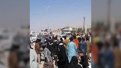 رجل وطليقته في قافلة معتمرين واحدة.. والنتيجة نزاع بالسكاكين والرصاص بالديوانية