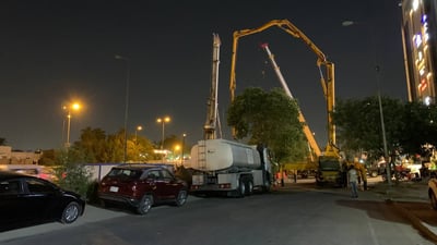 صور: مجسر جديد بين “النسور” و”قحطان”.. الصينيون يختبرون تحمل الركائز وقوة الأرض