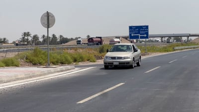 3 كيلومترات تعرقل الحركة في مناطق أبو غريب.. أنبوب غاز يؤجل الإنجاز