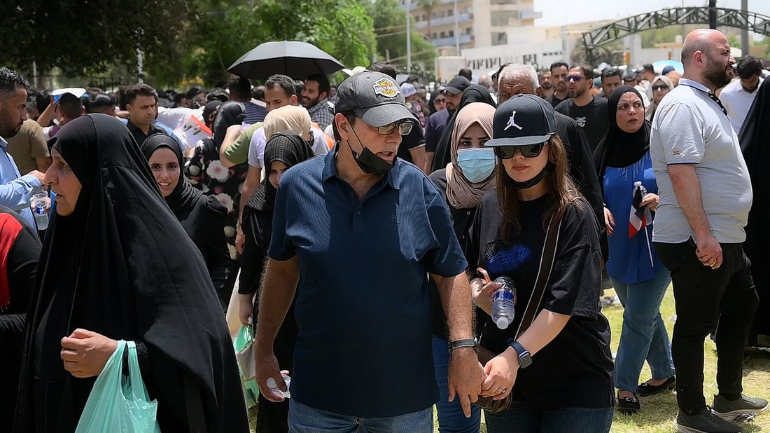الخريجون القدامى ينتفضون.. حشود وسط بغداد تطالب علي الزيدي بالتعيين