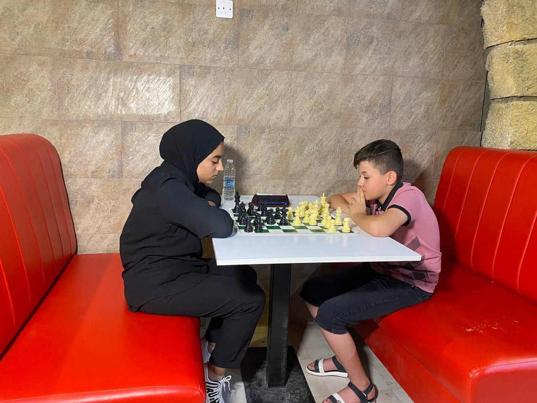 صور: الناصرية تستثمر اجازة العيد لاكتشاف مواهب الشطرنج لدى البنات والأولاد
