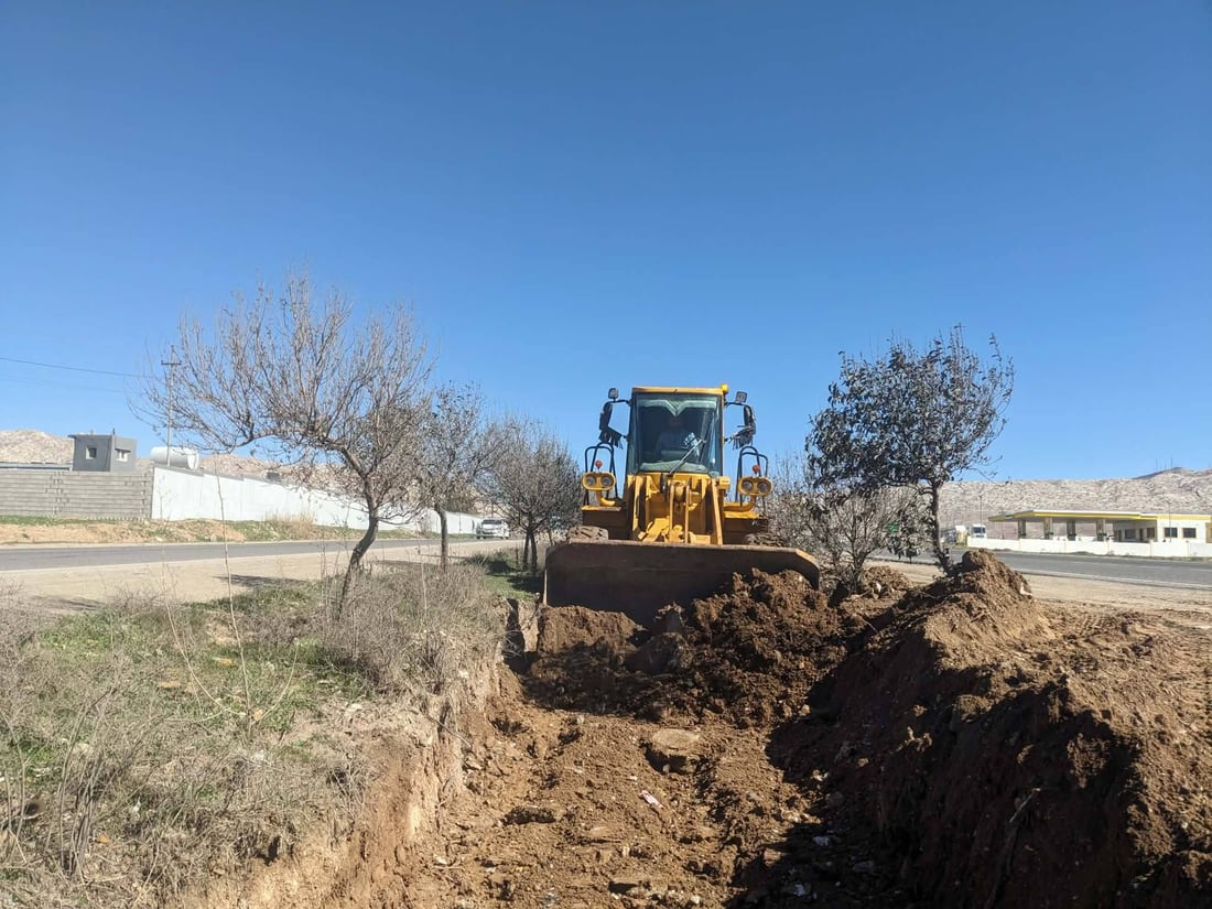 چارەسەری دەیان داری رێگای تەکیە بۆ چەمچەماڵ دەکرێت کە بەهۆی لافاوەکەوە مەترسیان لەسەربوو