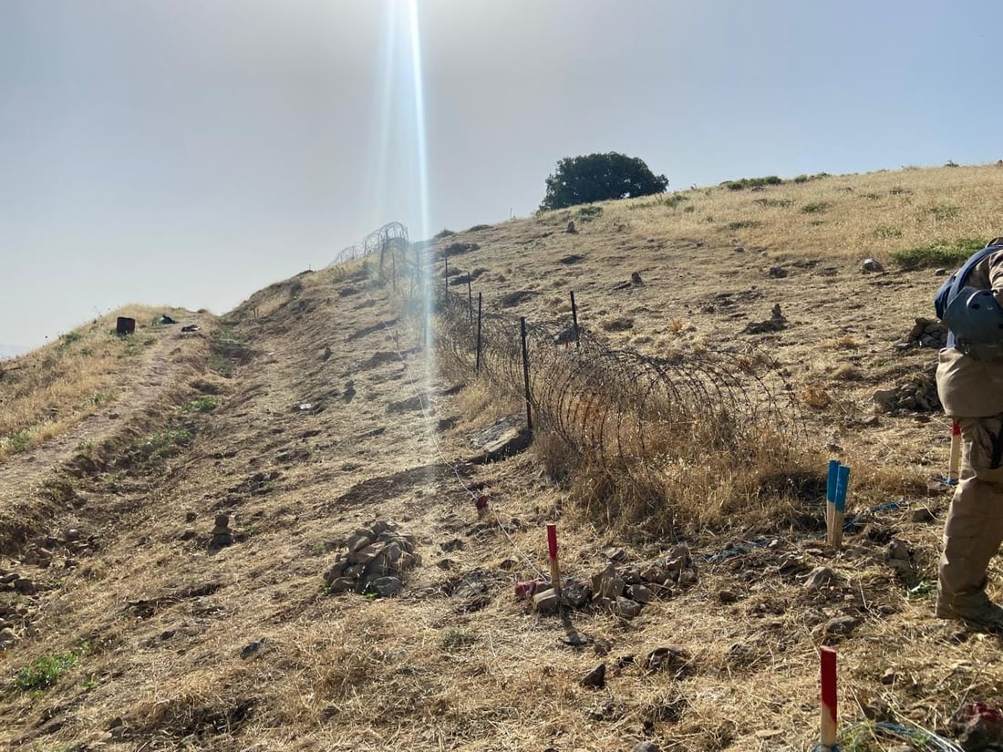 لە تەنیشت ماڵەکانی زرگوێز مین هەیە و پاکسازیش بە سەختی تێدەپەڕێ