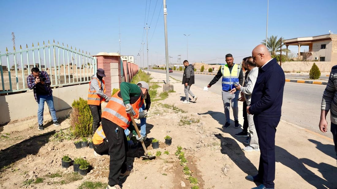 حملة التشجير الربيعية انطلقت.. صور من 8 مدن في الأنبار