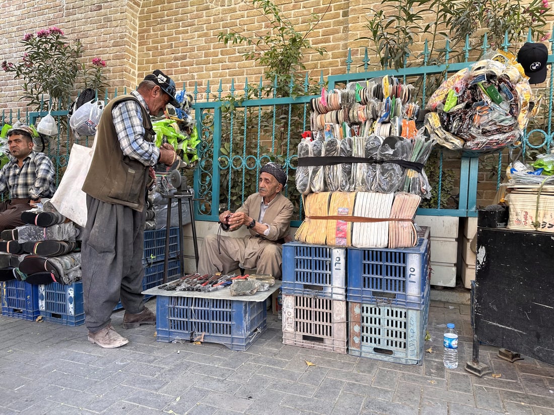 چەقۆ فرۆشتن بژێوی مام مەجیدی 79 ساڵ دابیندەكات