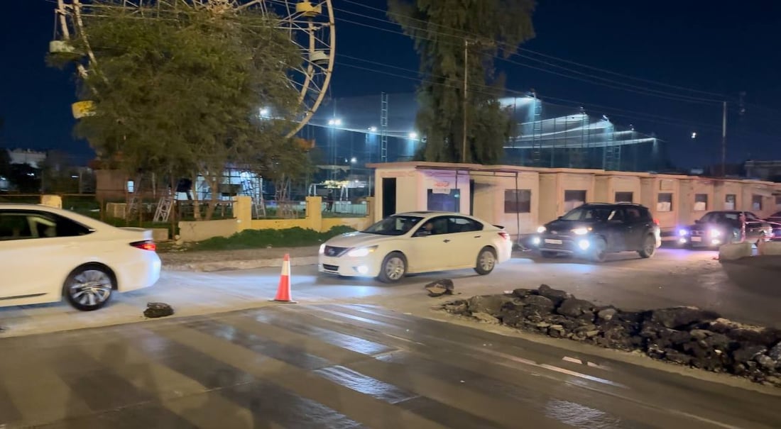 بلدية كركوك تزيح المطبات العشوائية وتستبدلها بنظامية (صور)