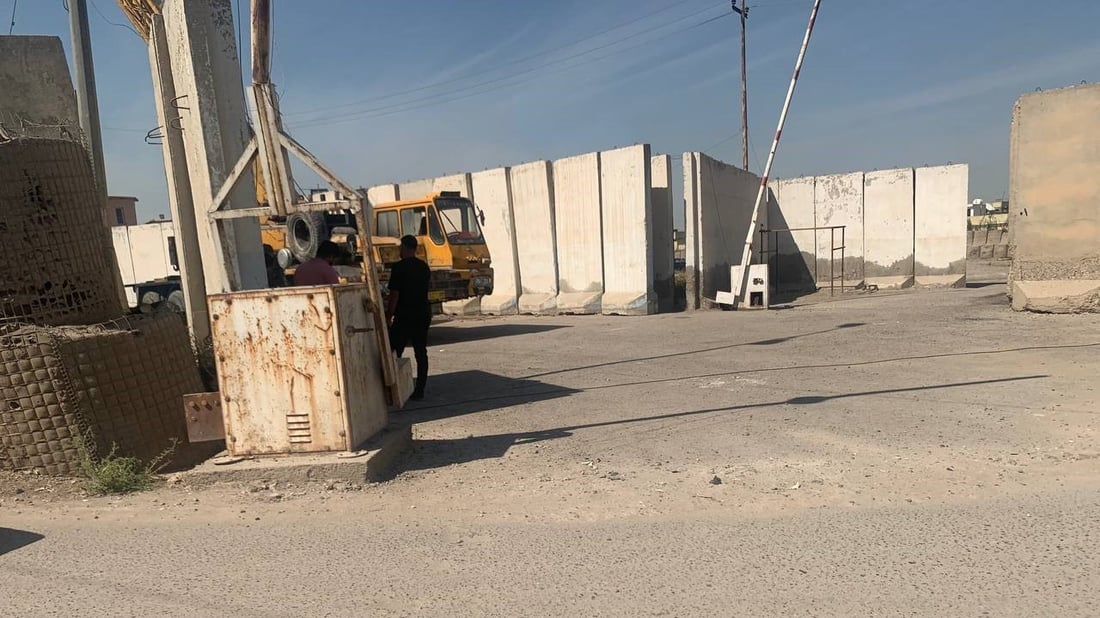 أهالي أبو دشير لا يصدقون المشهد.. صبات 2005 اختفت من تقاطع خط النفط (صور)