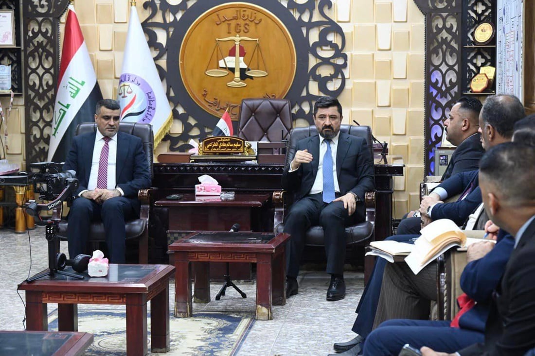 وزير العدل وصل ليلاً وتفقد السجناء والحرس.. صور من سجن البصرة المركزي