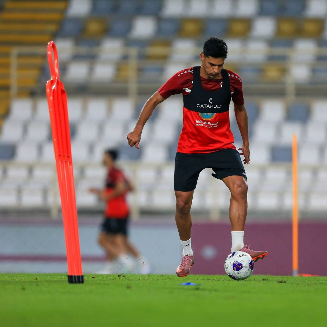 صور: منتخبنا وصل أبو ظبي.. ملحق كأس العالم ضد الإمارات الخميس