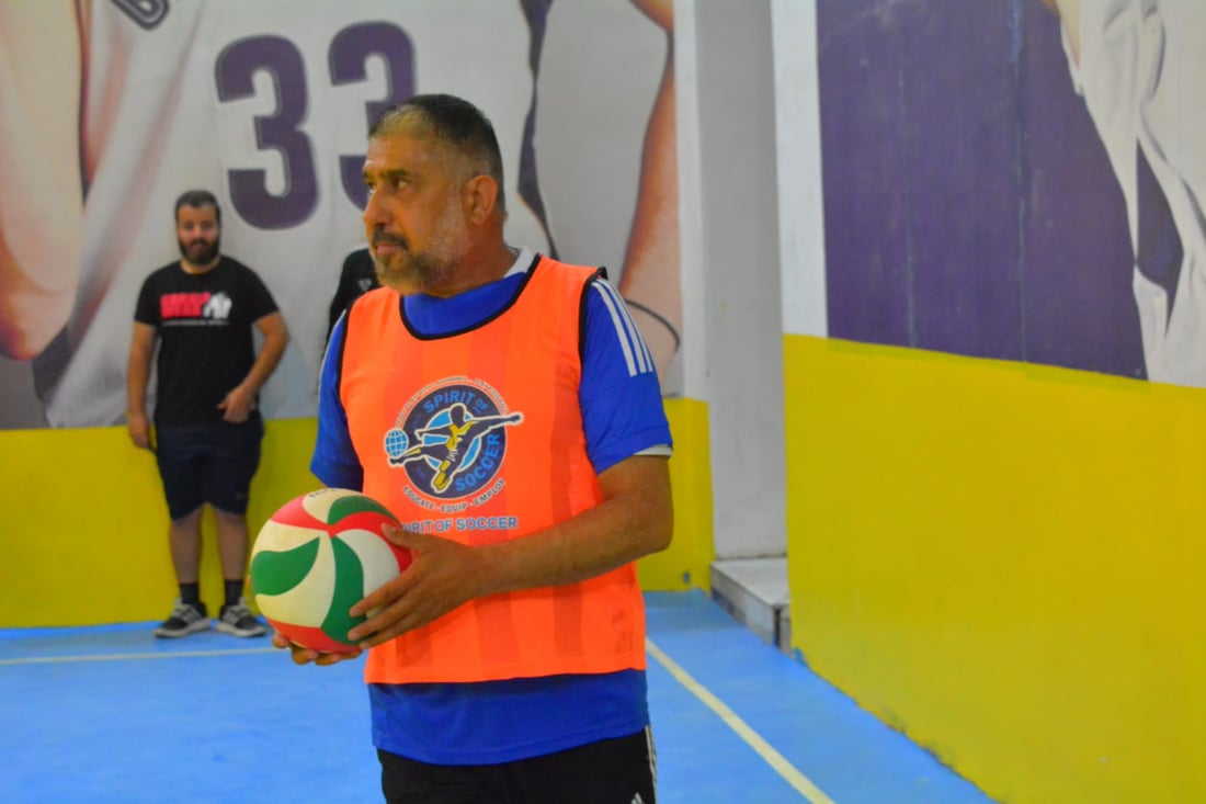 صور: مدرسو الزبير يلعبون الطائرة بعد الإفطار.. منافسة بين 18 مدرسة