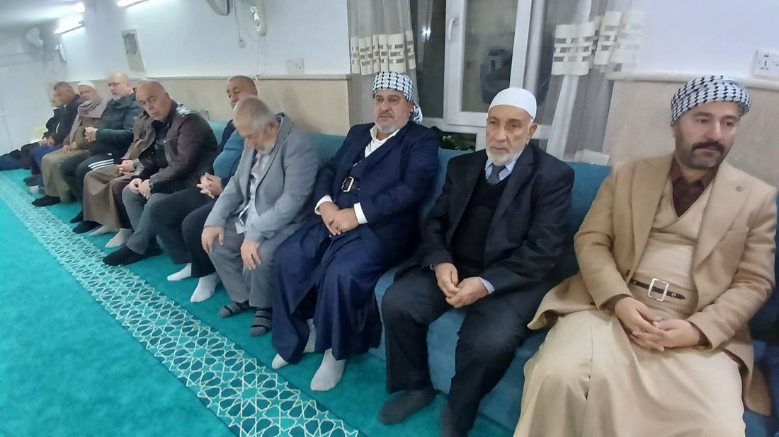 أهالي آلتون كوبري يؤدون صلاة العيد بالأزياء التركمانية التقليدية (فيديو+صور)