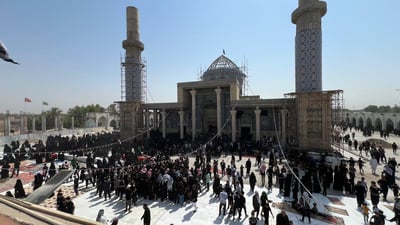 قضاء الحي تحول إلى كربلاء ثانية.. الآلاف يحيون زيارة الأربعين عند مرقد سعيد بن جبير