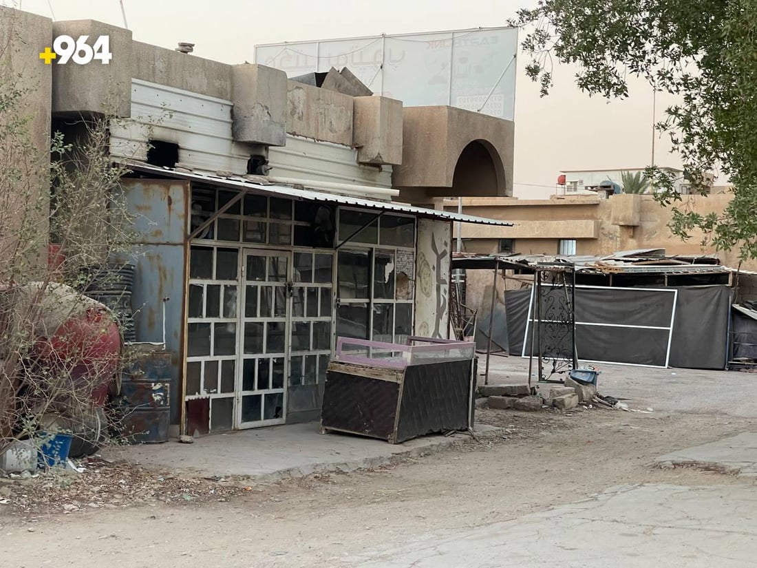 لا أحد يريد تأجير المحلات رغم تخفيض السعر.. صور من سوق شقق العدالة في النجف