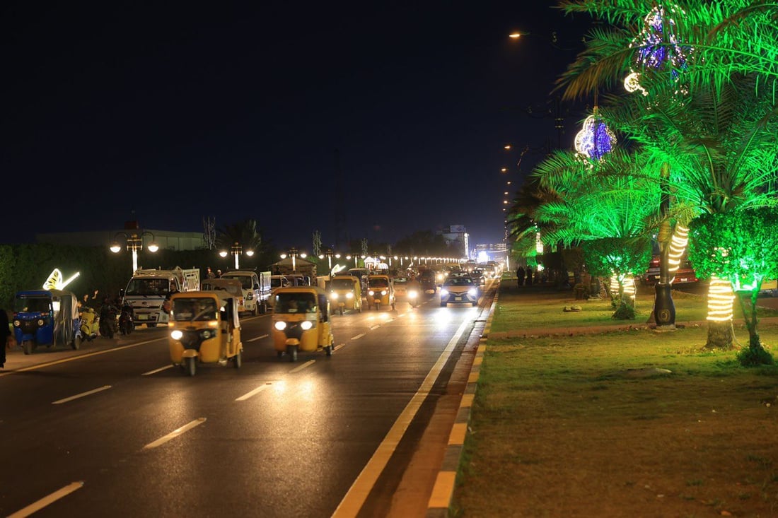 صور: من قناة الجيش حتى تقاطع 55.. أمانة بغداد تكمل تطوير شارع الجوادر