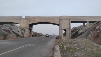 زیاتر لە ساڵێکە دەروازەکەی قەزای کفری تەواو نەکراوە