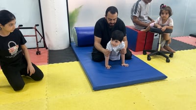 خبير الأعصاب المصري في كركوك مع أجهزة علاج طبيعي “تدخل لأول مرة”